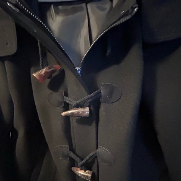 NWOT Torrid Black Toggle Winter Coat w/Hood, Pockets and Zipper GORGEOUS - Picture 5 of 10